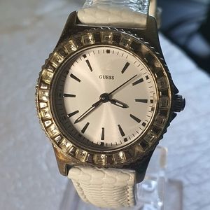 EUC GUESS Gold And White Leather Band Women's Beautiful Watch